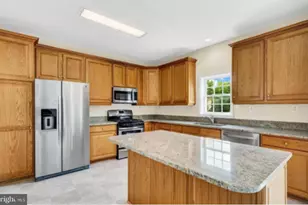 109 Olympic Dr, Stafford, VA 22554 - Photo 3