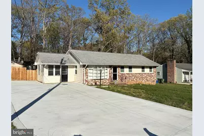 4 Patrick Henry Street, Fredericksburg, VA 22405 - Photo 1
