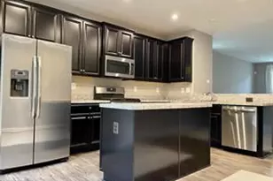 413 Rolling Valley Dr, Fredericksburg, VA 22405 - Photo 5