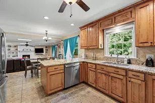 301 Greenwood Dr, Fredericksburg, VA 22405 - Photo 5