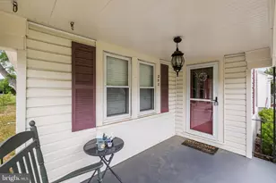 205 E Chatham St, Fredericksburg, VA 22405 - Photo 5