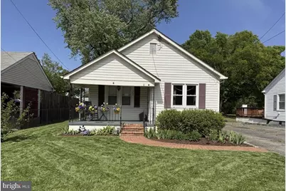 205 E Chatham Street, Fredericksburg, VA 22405 - Photo 1