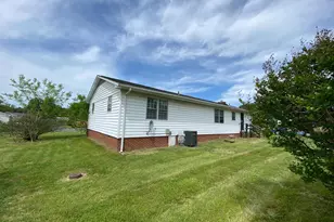 1804 Sherwood Dr, Fredericksburg, VA 22405 - Photo 21