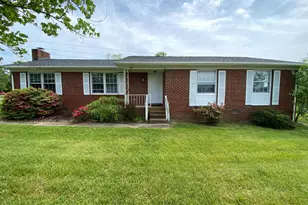 1804 Sherwood Dr, Fredericksburg, VA 22405 - Photo 1
