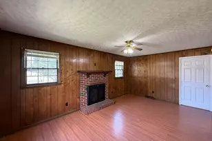 1804 Sherwood Dr, Fredericksburg, VA 22405 - Photo 11