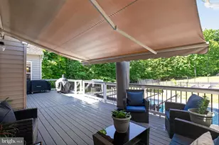 325 Gentle Breeze Cir, Fredericksburg, VA 22406 - Photo 17