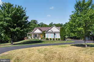 325 Gentle Breeze Cir, Fredericksburg, VA 22406 - Photo 57