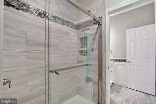 325 Gentle Breeze Cir, Fredericksburg, VA 22406 - Photo 35