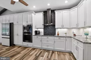 325 Gentle Breeze Cir, Fredericksburg, VA 22406 - Photo 13