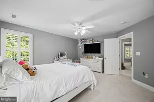 335 Gentle Breeze Cir, Fredericksburg, VA 22406 - Photo 41