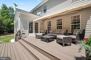 335 Gentle Breeze Cir, Fredericksburg, VA 22406 - Photo 7