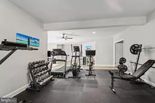 335 Gentle Breeze Cir, Fredericksburg, VA 22406 - Photo 55