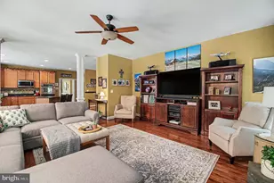 335 Gentle Breeze Cir, Fredericksburg, VA 22406 - Photo 19