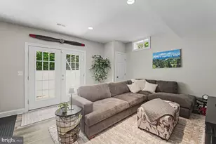 335 Gentle Breeze Cir, Fredericksburg, VA 22406 - Photo 51