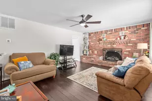 391 Holly Corner Rd, Fredericksburg, VA 22406 - Photo 5