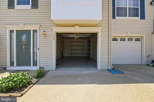 309 Barrows Ct, Fredericksburg, VA 22406 - Photo 3