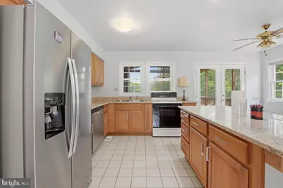 1022 Lakeview Drive, Stafford, VA 22556 - Photo 11