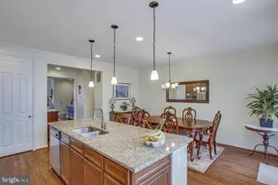 216 Apricot St, Stafford, VA 22554 - Photo 9