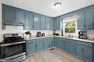 303 Via De Rosa Dr, Stafford, VA 22556 - Photo 5