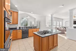 425 Gentle Breeze Cir, Fredericksburg, VA 22406 - Photo 9