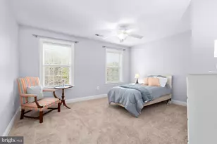 425 Gentle Breeze Cir, Fredericksburg, VA 22406 - Photo 29