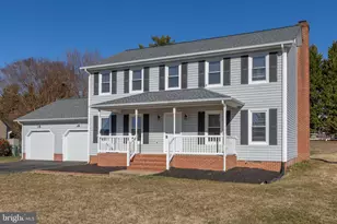 35 Fox Run Ln, Fredericksburg, VA 22405 - Photo 3