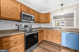 102 Mews Ct, Stafford, VA 22556 - Photo 7