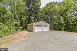 407 Smith St, Fredericksburg, VA 22405 - Photo 3