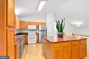 53 Bloomington Ln, Stafford, VA 22554 - Photo 3
