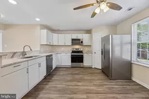 2 Belladonna Ln, Stafford, VA 22554 - Photo 5