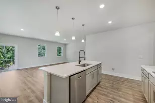 626 Long Meadow Dr, Fredericksburg, VA 22406 - Photo 13
