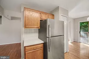 404 Kings Crest Dr, Stafford, VA 22554 - Photo 7