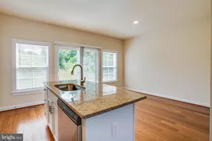 83 Andrews Pl, Fredericksburg, VA 22405 - Photo 7