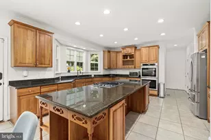 32 Mills Hollow Drive, Fredericksburg, VA 22406 - Photo 9