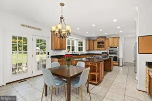 32 Mills Hollow Drive, Fredericksburg, VA 22406 - Photo 17