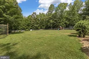 32 Mills Hollow Drive, Fredericksburg, VA 22406 - Photo 57