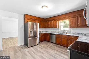 519 McCarty Rd, Fredericksburg, VA 22405 - Photo 5
