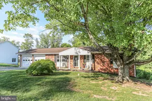 573 Melchers Dr, Fredericksburg, VA 22405 - Photo 1