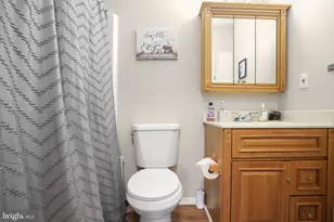 573 Melchers Dr, Fredericksburg, VA 22405 - Photo 17