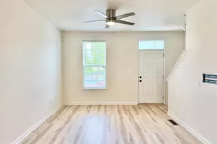 127 Streamview Dr, Fredericksburg, VA 22405 - Photo 9