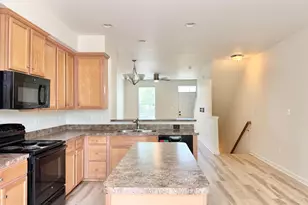 127 Streamview Dr, Fredericksburg, VA 22405 - Photo 5