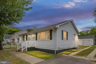 409 Pratt St, Fredericksburg, VA 22405 - Photo 1