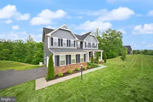 207 Southern View Dr, Fredericksburg, VA 22405 - Photo 3