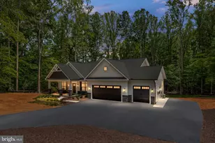 142 Chesapeake Dr, Stafford, VA 22554 - Photo 1