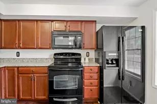 302 Ridgecrest Ct, Stafford, VA 22554 - Photo 3