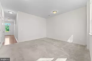 201 Spotswood St, Stafford, VA 22554 - Photo 5