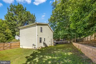 36 Plumosa Dr, Fredericksburg, VA 22405 - Photo 35
