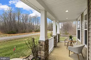 345 Long Meadow Dr, Fredericksburg, VA 22406 - Photo 9