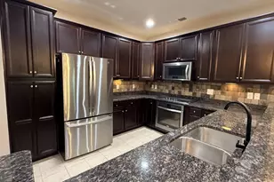 213 Long Point Dr, Fredericksburg, VA 22406 - Photo 9