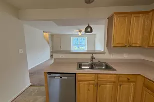 219 Merrill Ct, Stafford, VA 22554 - Photo 9